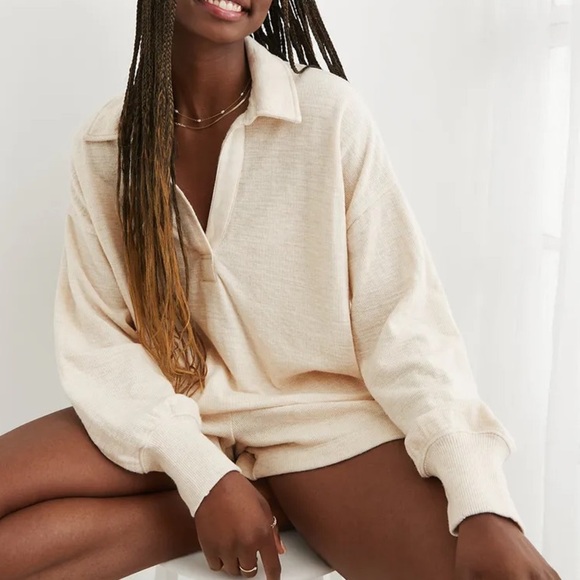 Aerie Cream Collared Crewneck - Picture 1 of 6